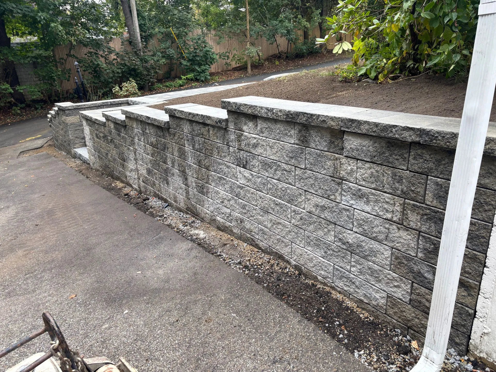 Granite retaining wall built by Granite Peak Landscape Construction